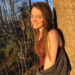 Meet your Posher, Mia